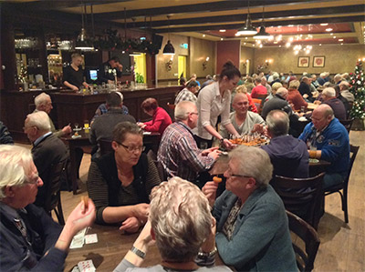kaarters in cafe ensing